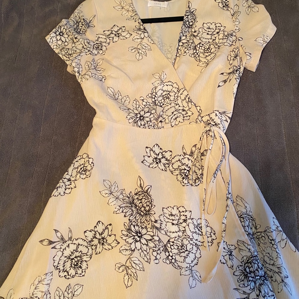 LUSH Fit & Flare Wrap Dress - Picture 3 of 7